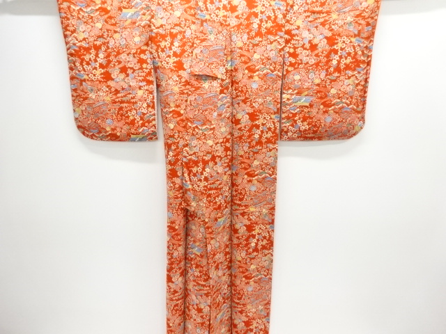  縮緬地屋敷に草花模様小紋着物